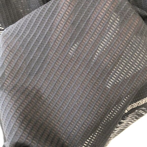 Under Armour Mesh Back Active Racerback Top Size Small - Picture 8 of 8